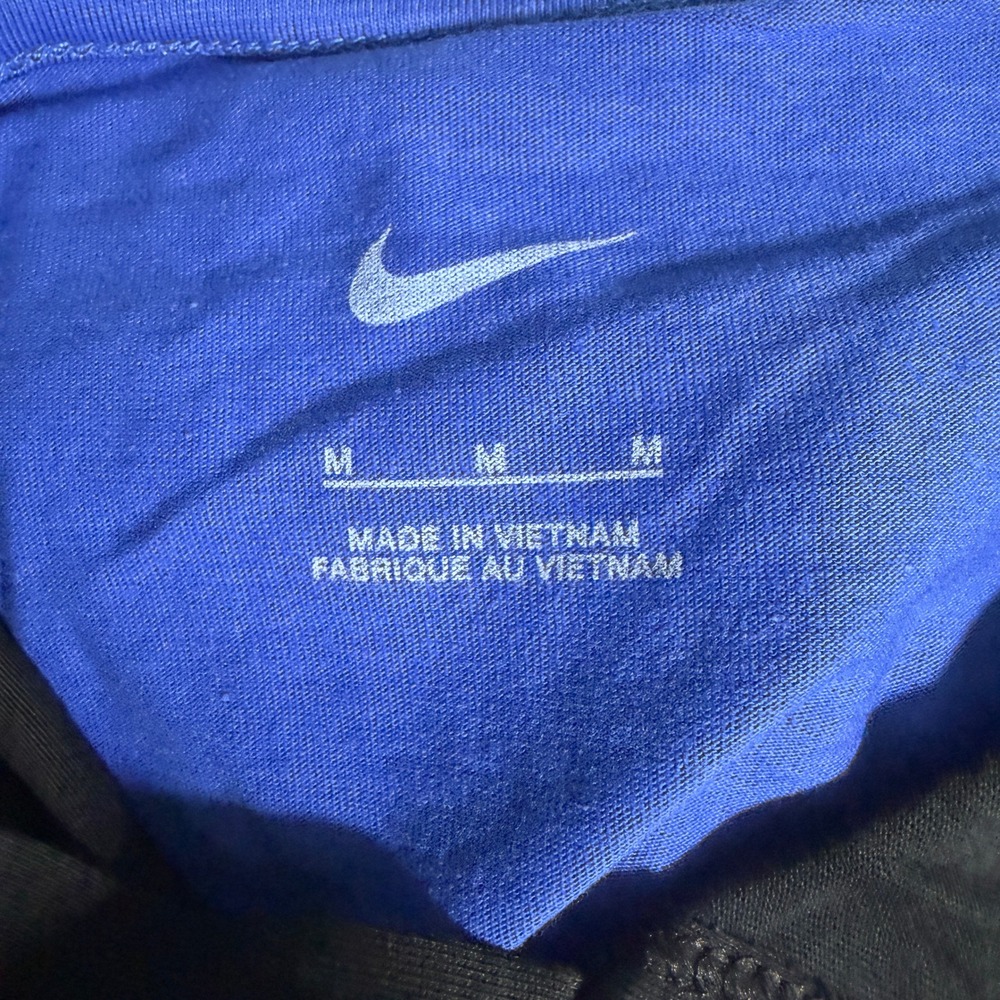 Boise State Broncos Nike YOUTH Medium Long Sleeve W/hoodie - Picture 6 of 6